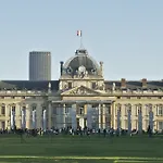 Tour Eiffel - Luxury Studio Flat