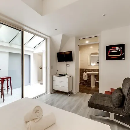 Tour Eiffel - Luxury Studio Flat Apartment Paris