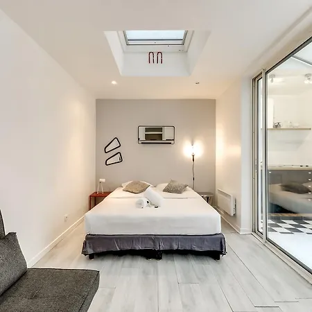 Tour Eiffel - Luxury Studio Flat Apartment